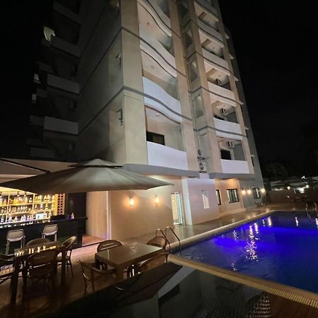 Hotel Golf Coast Kinshasa Ngoại thất bức ảnh