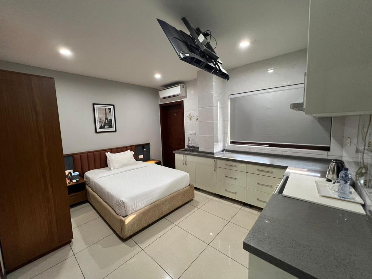 Hotel Golf Coast Kinshasa Ngoại thất bức ảnh